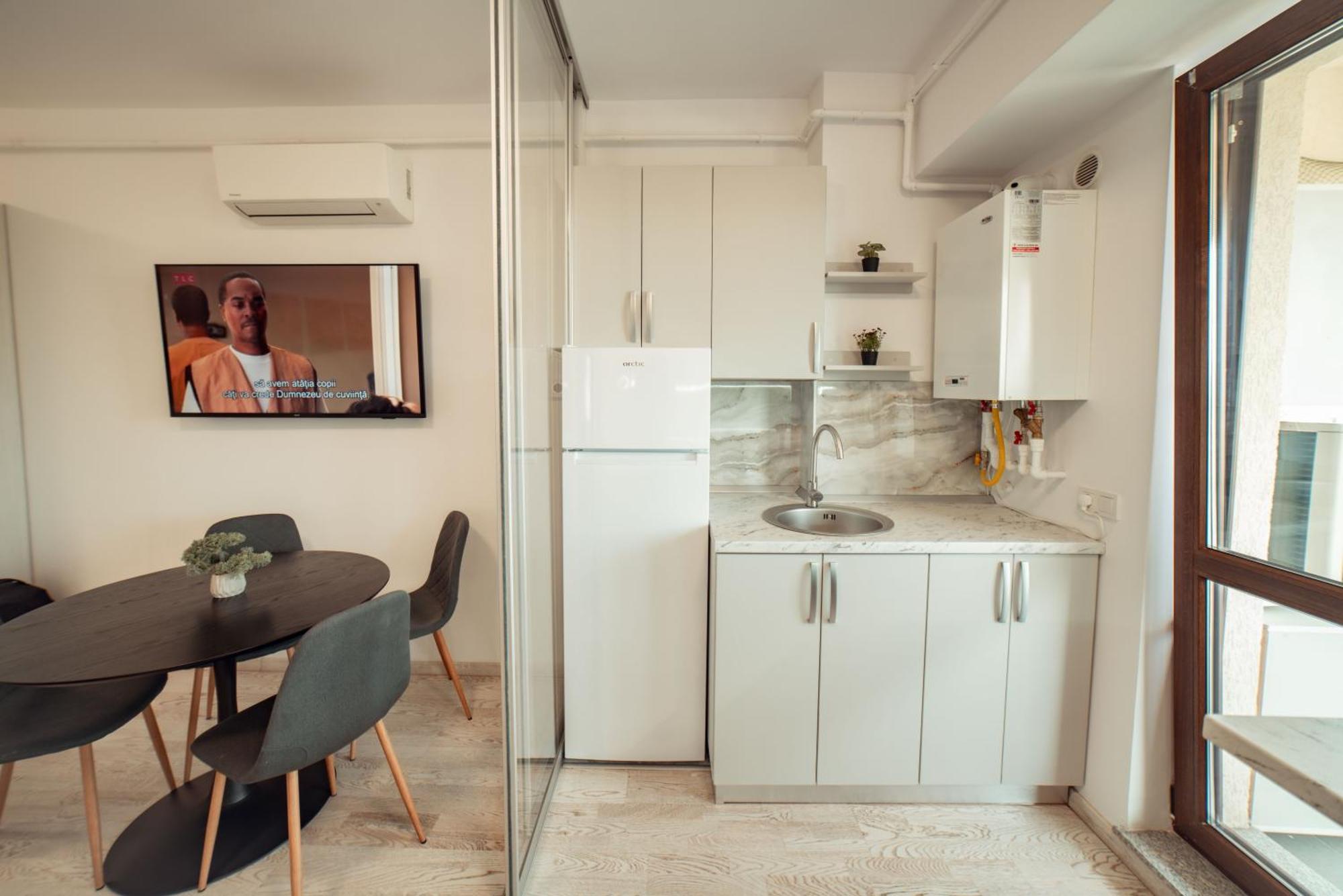 Cozy Aparthotel - Ultracentral Luxury Apartments יאשי מראה חיצוני תמונה