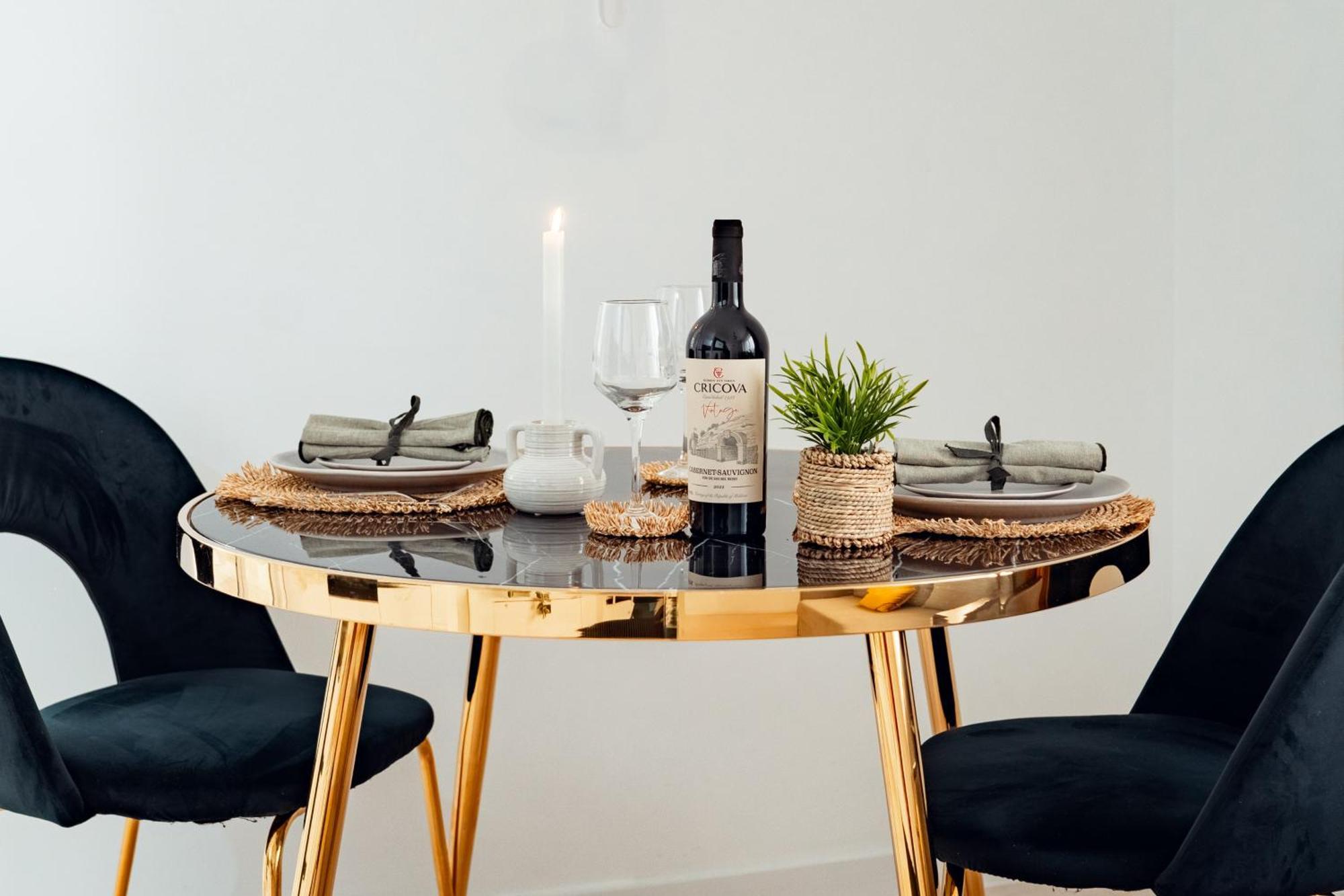 Cozy Aparthotel - Ultracentral Luxury Apartments יאשי מראה חיצוני תמונה