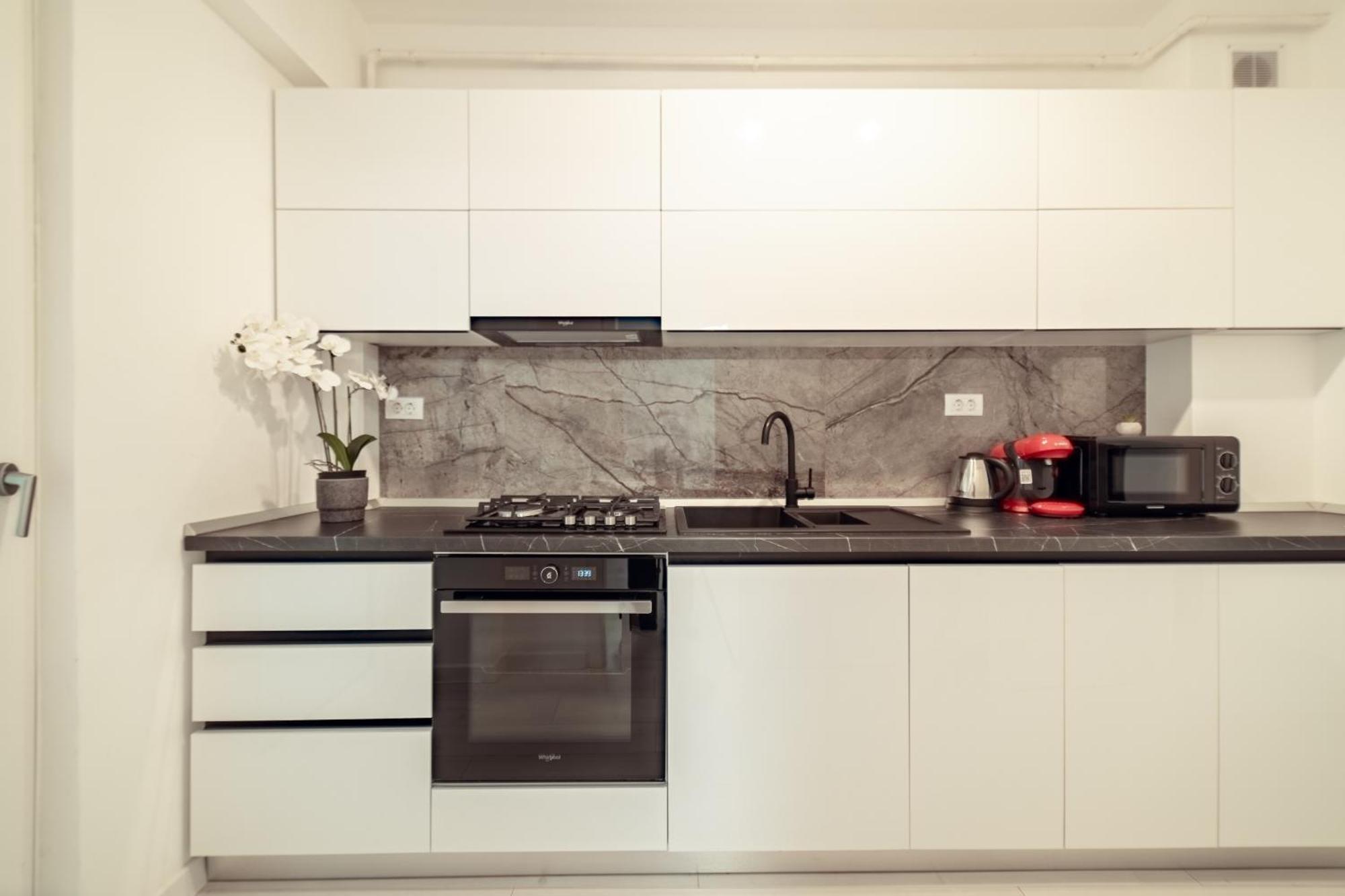 Cozy Aparthotel - Ultracentral Luxury Apartments יאשי מראה חיצוני תמונה
