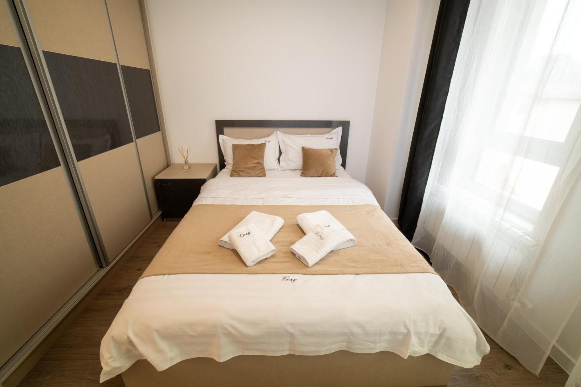Cozy Aparthotel - Ultracentral Luxury Apartments יאשי מראה חיצוני תמונה